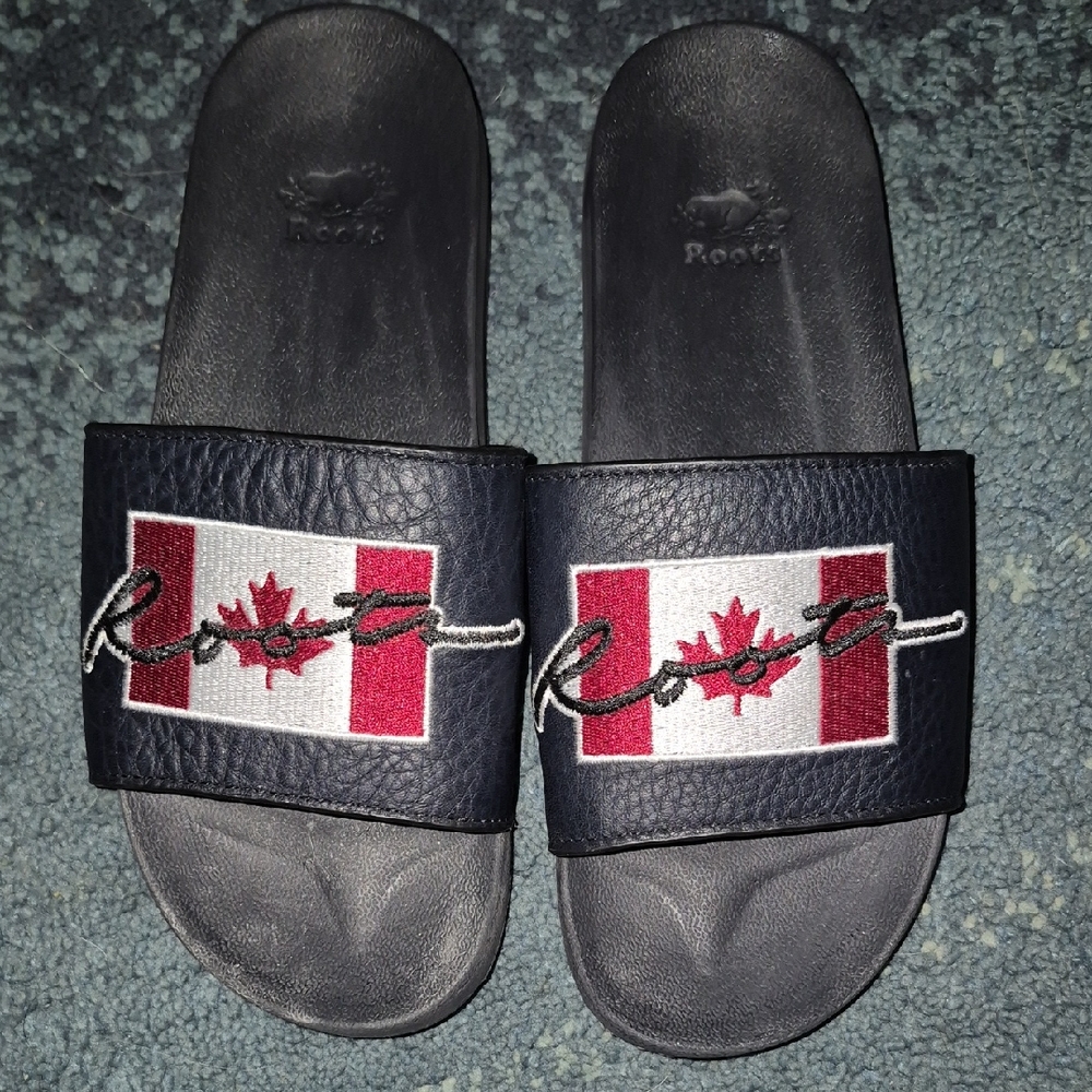 Womens Roots Black and Red Flag Slide Sandals..size 8 But Fits A Bit Small